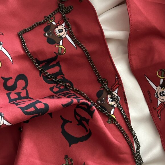 Disney - Pirates of the Caribbean Lot - 2 scarves and 1 necklace - Picture 3 of 6